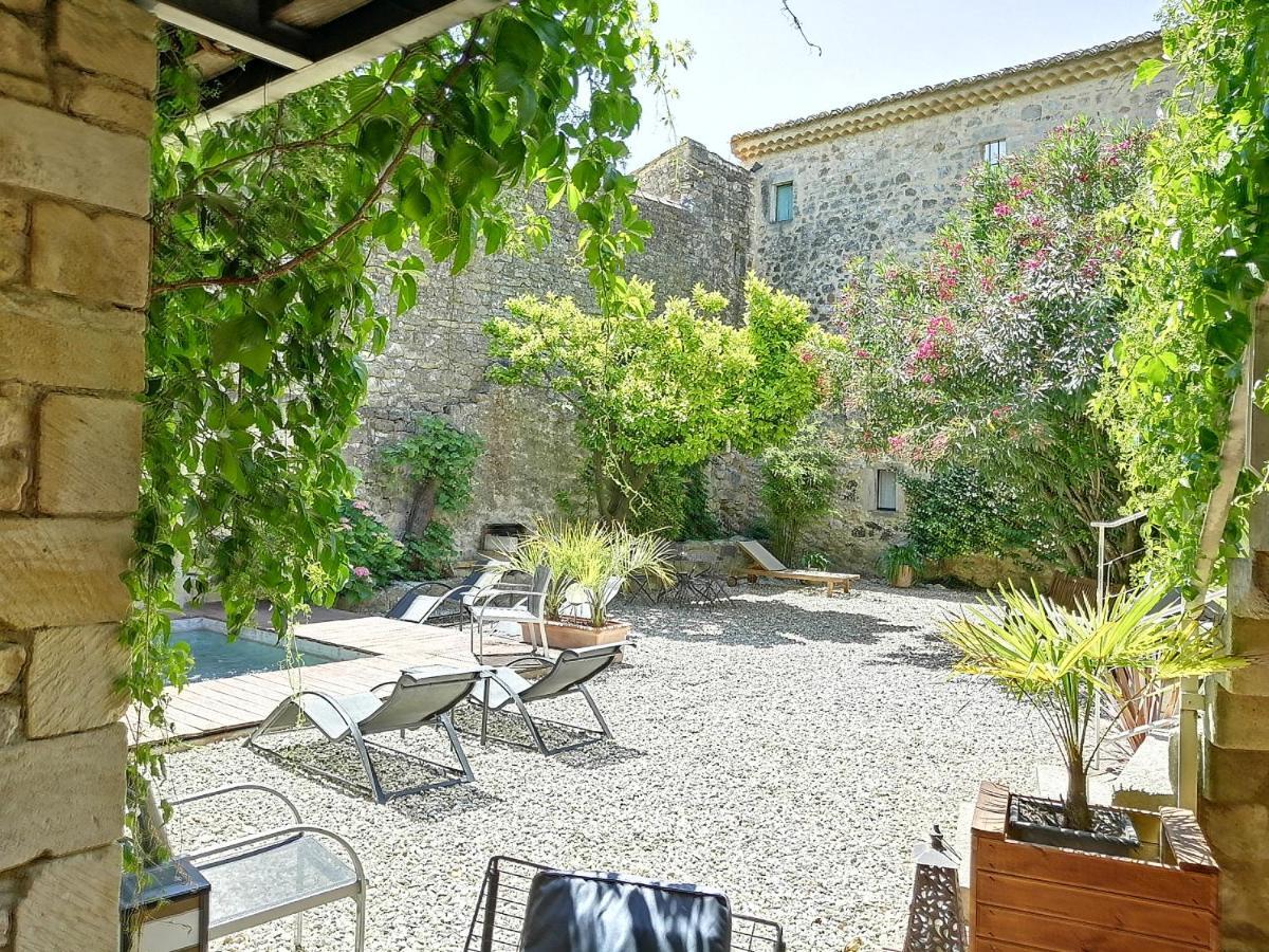 Gite D'Emeline Bourdic Exterior photo